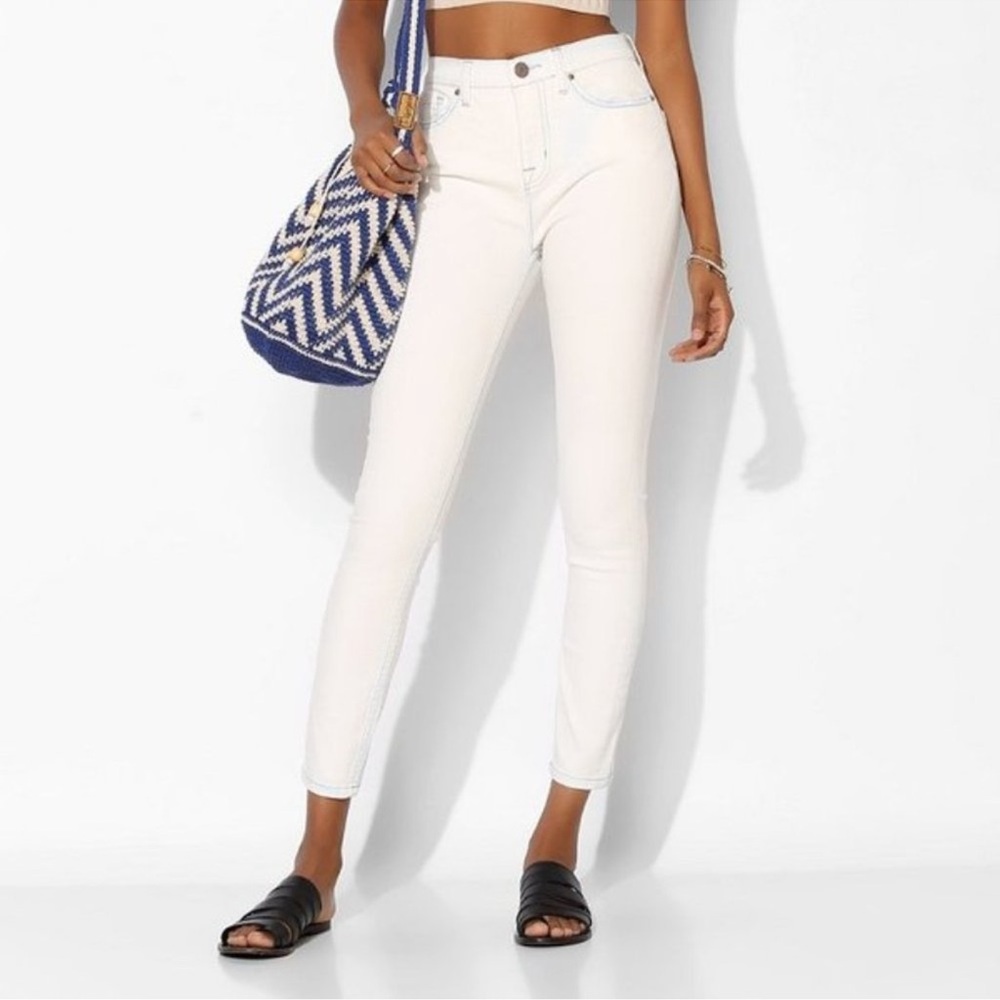BDG Women's White ‘Twig Crop High Rise’ Distressed Jeans - Size 30W